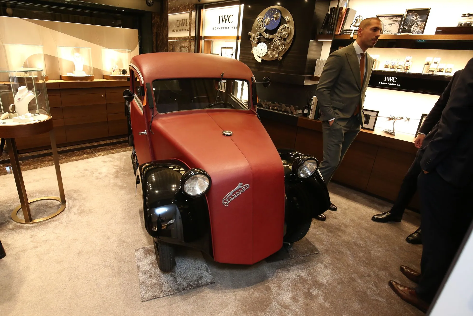 Standard Superior at Beyer Chronometrie, Bahnhofstrasse Zürich